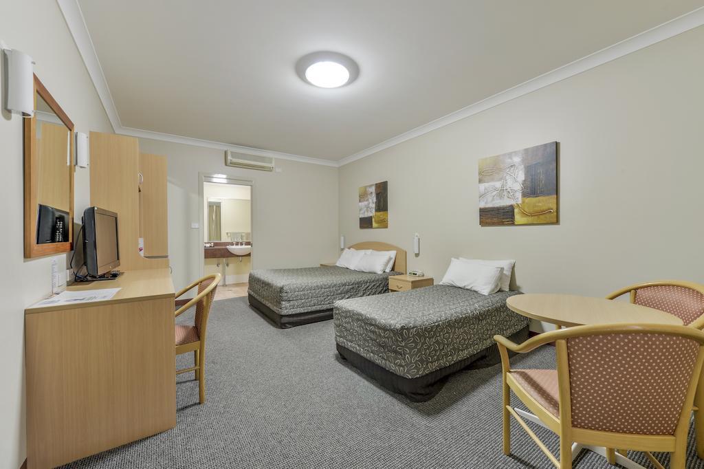 Golden Guitar Motor Inn Tamworth Extérieur photo