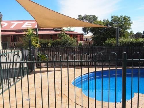 Golden Guitar Motor Inn Tamworth Extérieur photo